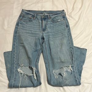 America Eagle distressed mom jeans